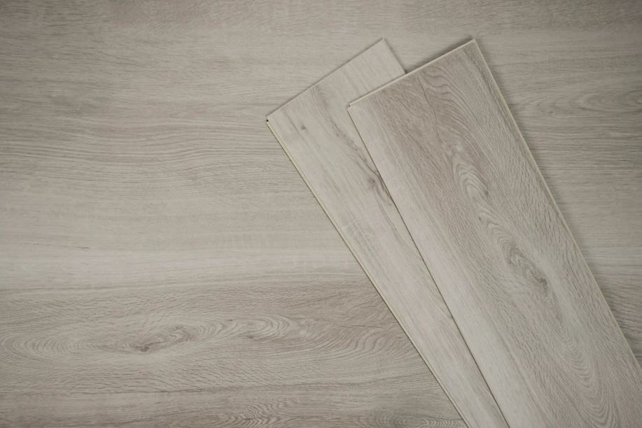 Pyzo Country White 5MM LVP