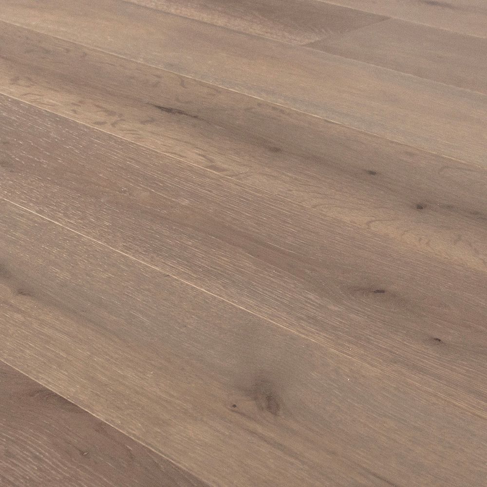 European French Oak Nevada Oak, 7 1/2 inch by 5/8 inch with 4mm wear layer