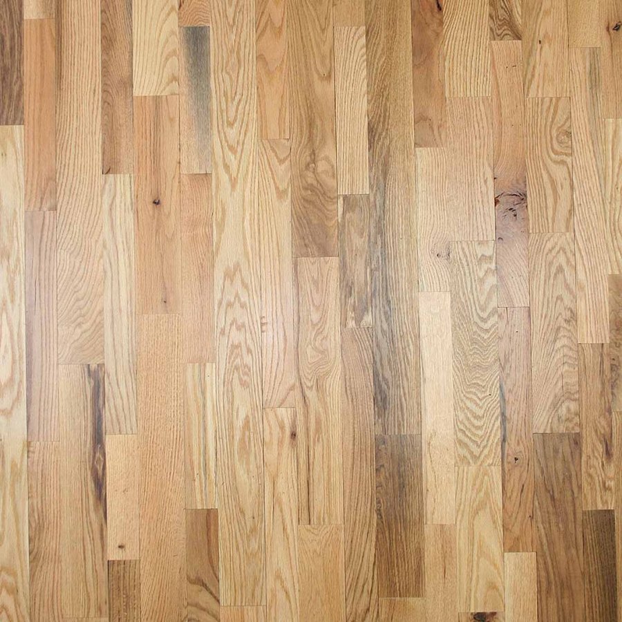 No. 2 Common red oak flooring: heavy colour variation, open knots and shorter boards