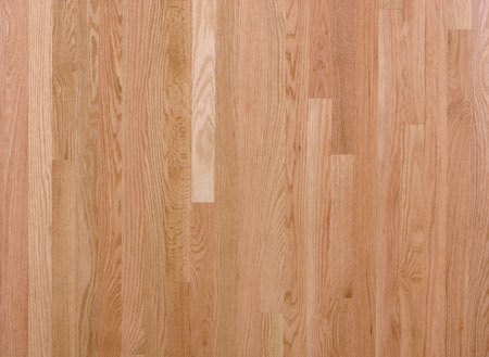 Select grade red oak flooring: very uniform colour with only small character marks